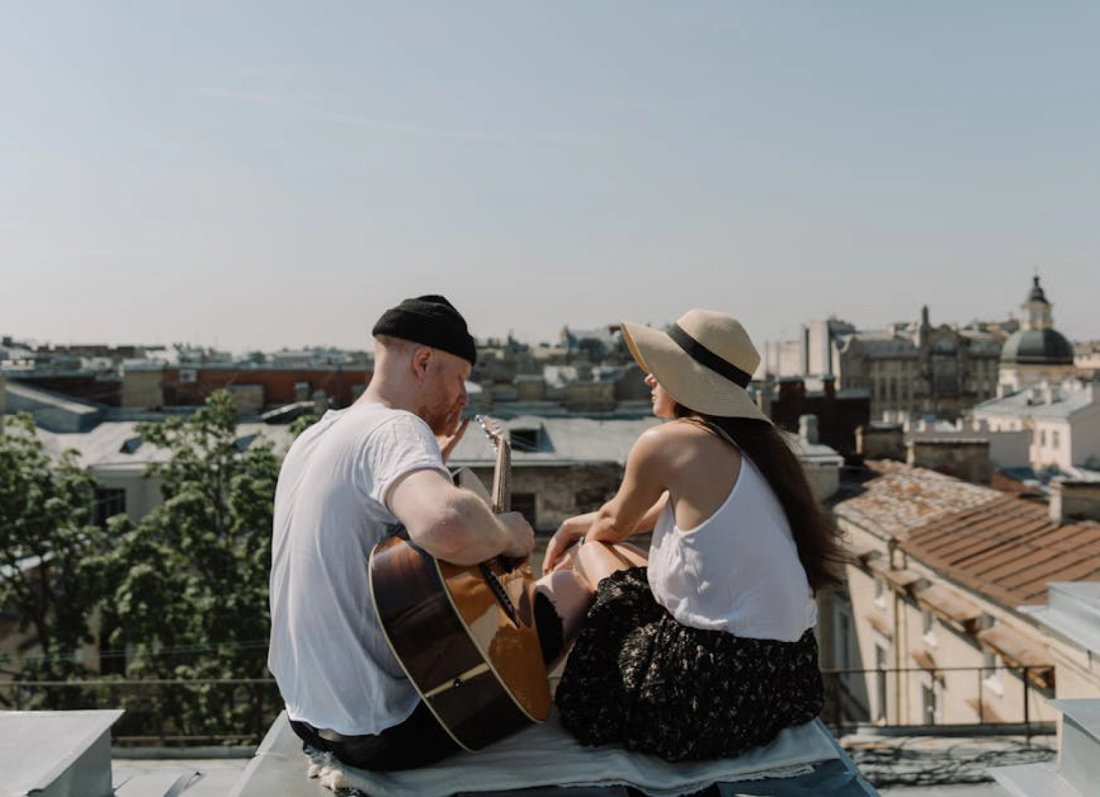 UI card displaying energy consumption data on a light fabric background